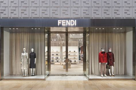 Fendi Opens 1st Standalone Canadian Storefront 